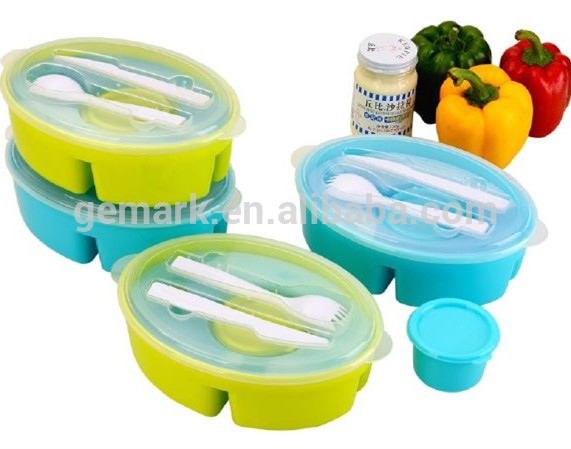 chill to go food container with fork spoon and removable freezer pack
