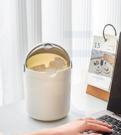 Mini Desktop Trash Can with Lid Small Garbage Can for Countertop Dressing Table Plastic Storage Bin 